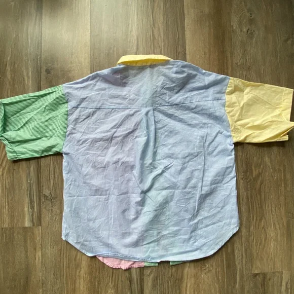 Forever 21 Collared Button Down Top - Picture 2 of 5